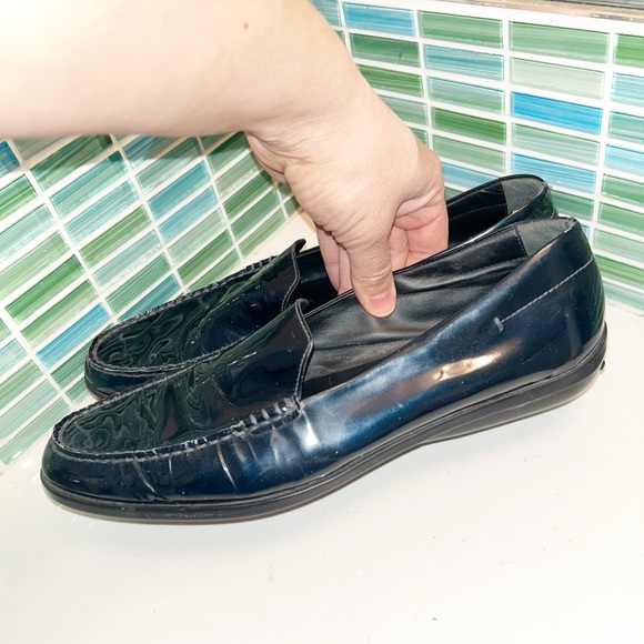 TOD’S The Navy Patent Leather Timeless Driving Loafer Italian Made SZ: 9 - Picture 4 of 16